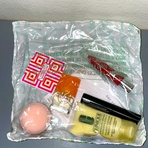 Clinique sample bag